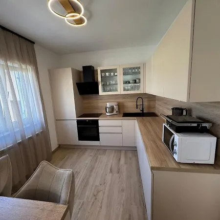 Nicol Apartman Liznjan