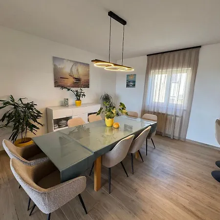 Apartman Nicol *